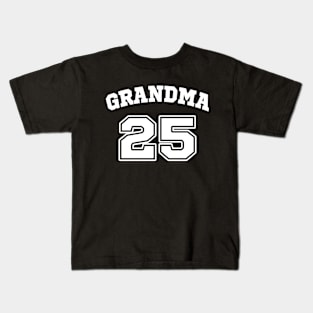 Grandma 2025 Pregnancy Announcement Kids T-Shirt